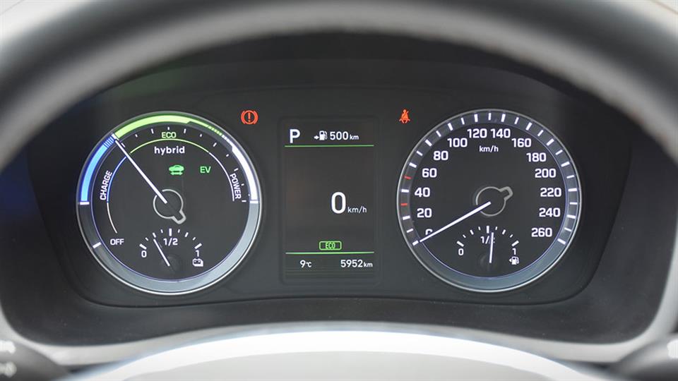 صفحه کیلومتر متفاوت سوناتا هیبرید